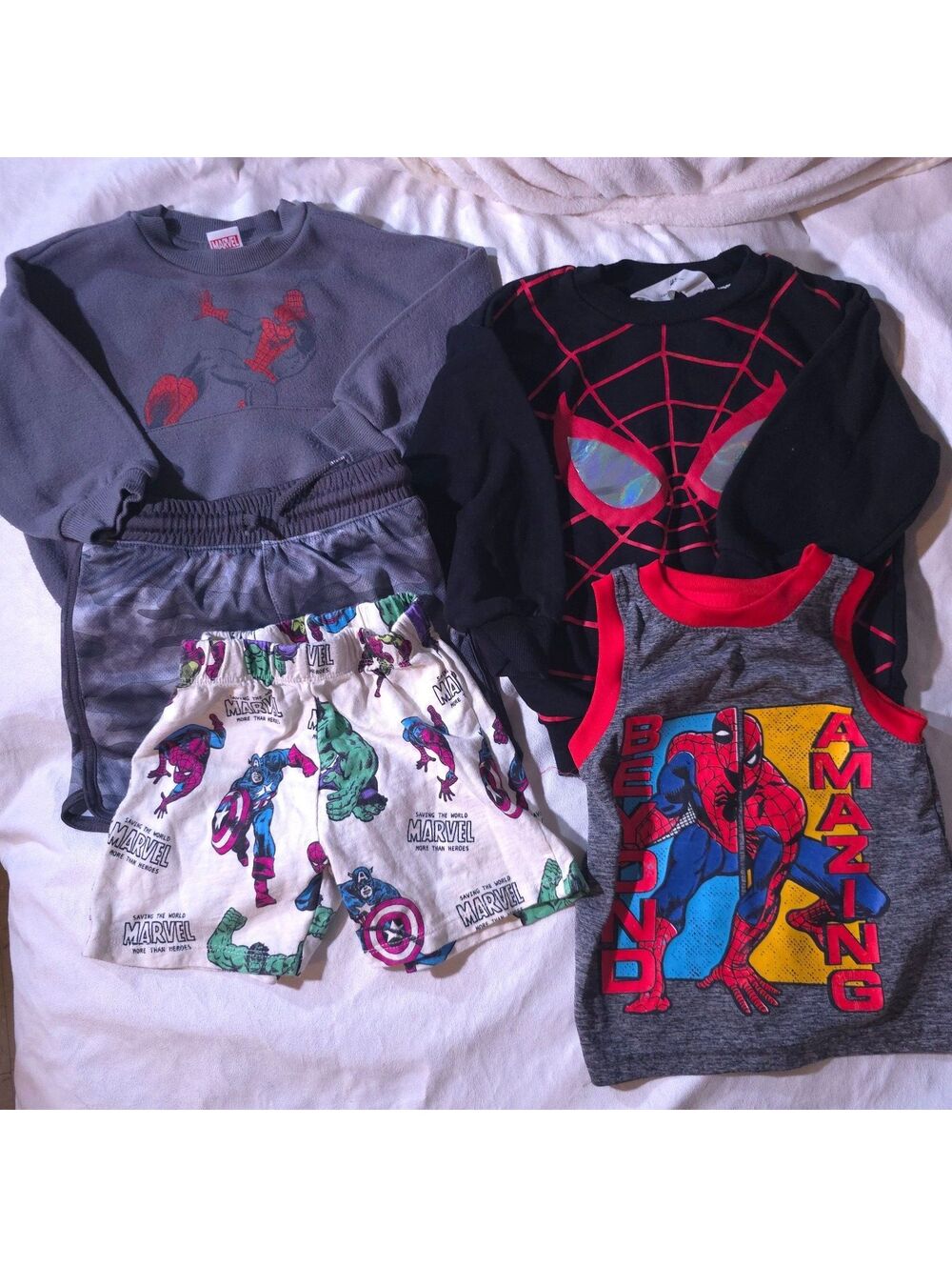 Marvel Themed Boys Outfit Set Size 2T-3 with Spider-Man and Avengers Prints